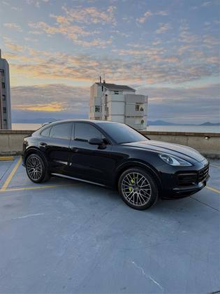 PORSCHE CAYENNE 3.0 V6 E-HYBRID COUPÉ AWD TIPTRONIC S